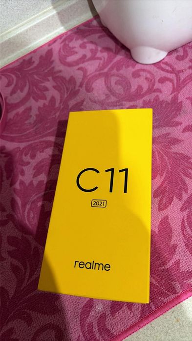Нов телефон  Realme 2021г. с подарък слушалки
