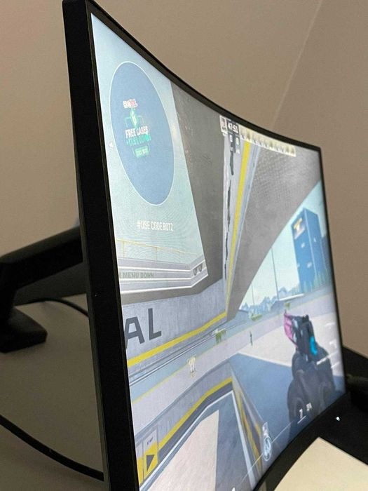Monitor Gaming Curbat Lenovo Legion R27fc-30 - 27", 240Hz / 280Hz (Full Box)