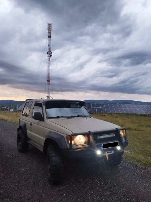 Mitsubishi Pajero Mk 2