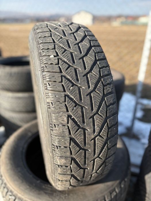 Cauciucuri 215\65 \R17
