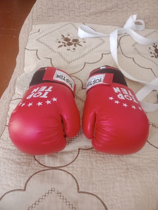 Перчатка на 7-8 лет.