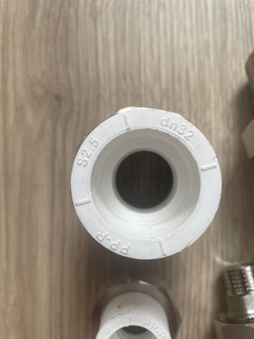 Фитинг муфта американка 32 20