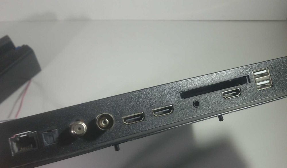 Платка от телевизор HiSense 50A6BG с колонки DZ-50A53FEVS (0006)