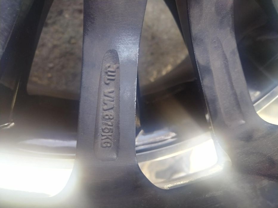 Джанти за Mercedes AMG 16” AMG 
7.5x16 5/112 ET 45 66.6 Черен мат с по