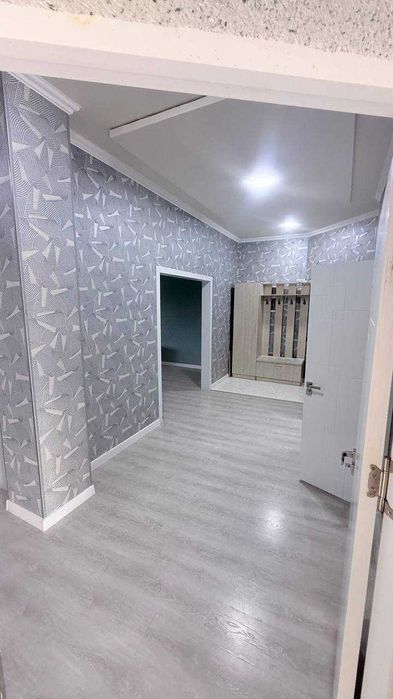 Яшнободда 3 хонали  квартира сотилади,124 м2, мансарда