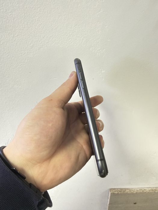 Iphone 11   128 гб