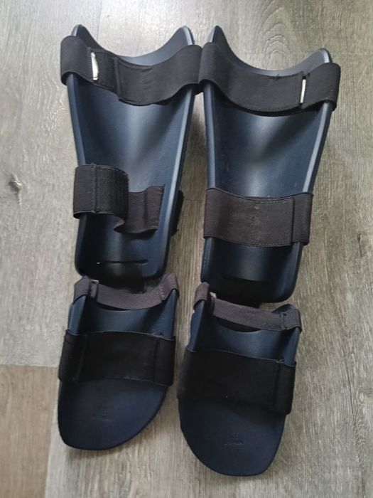 Protecție tibiere sport kick boxing