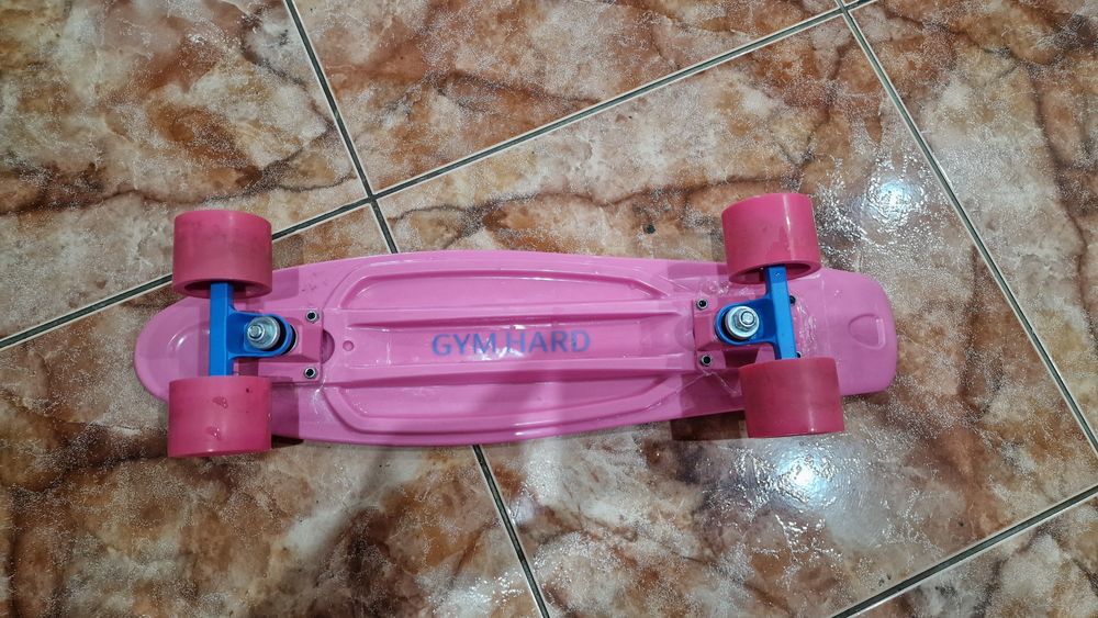 Skateboard pentru copii