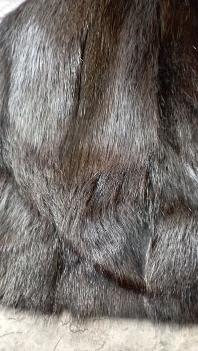 Шуба нутриевая, стильная