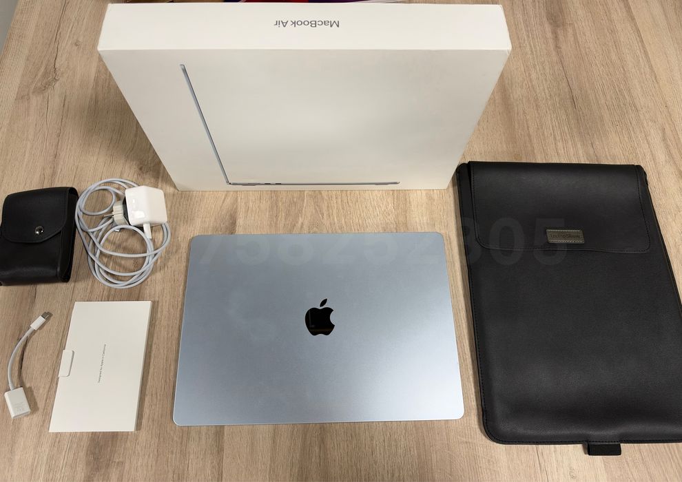 MacBook Air 15 inch