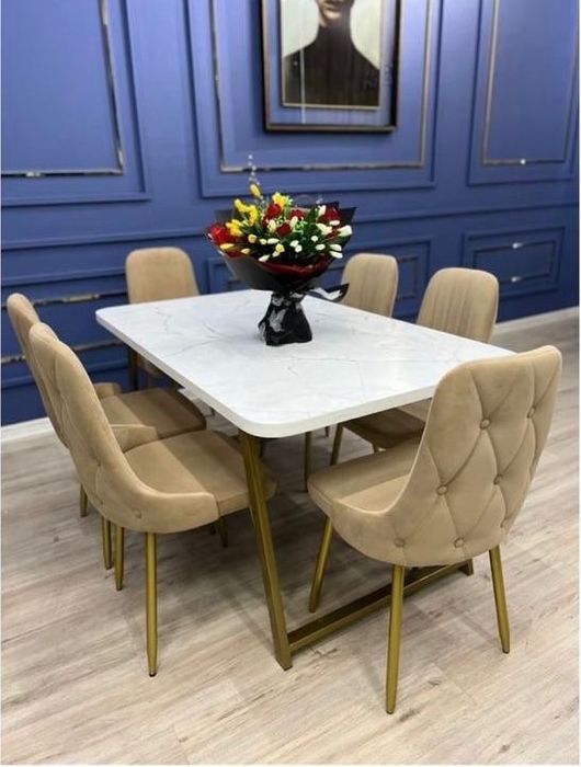 Кухонный комплект ! Стол стулья обшивка ткань! Доставка по городу!