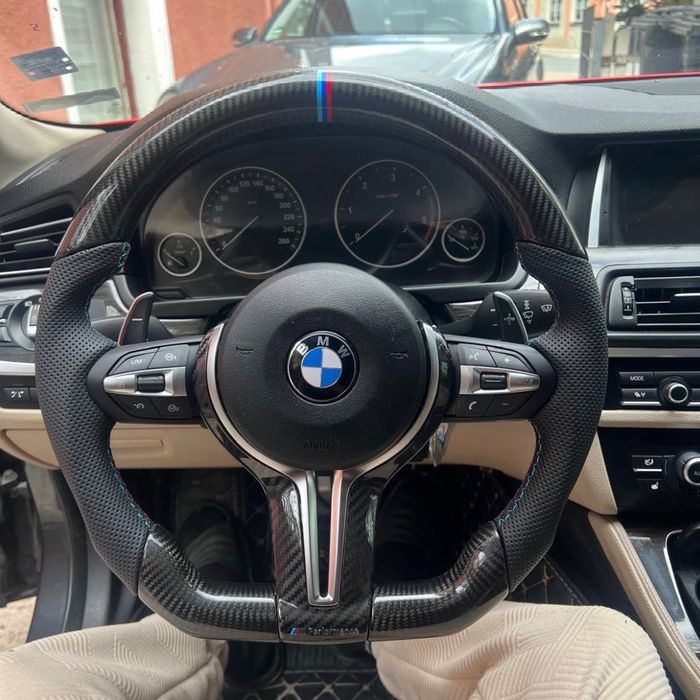 Карбонов Волан M Performance Цветни Конци BMW – F10/ F01 / F07 / F06