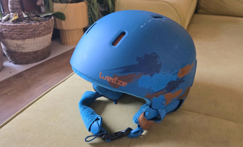 Детска ски каска 53-56, за възраст 8-13г