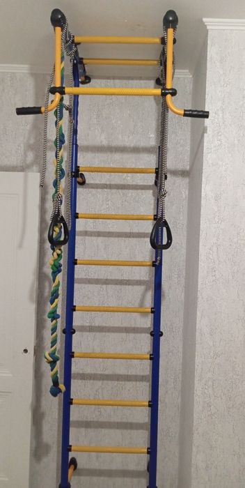 Продаётся шведская стенка