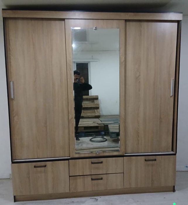 Өте жақсы арзан бағамен сатып жатырмыз