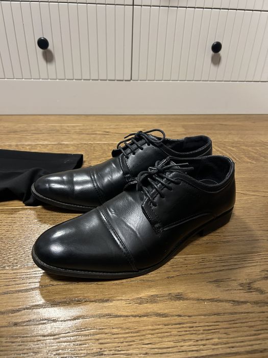 Черен мъжки костюм на H&M (панталон,сако,обувки + риза по желание)