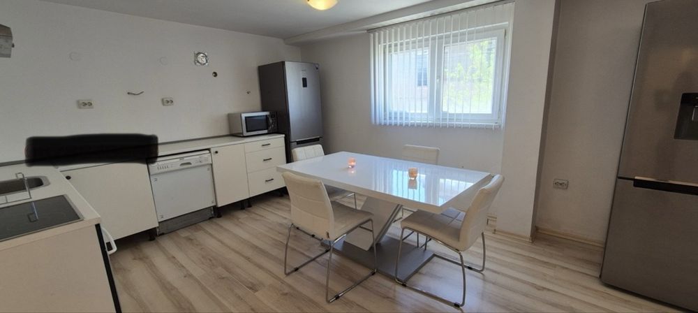 Продавам къща в гр. Перник