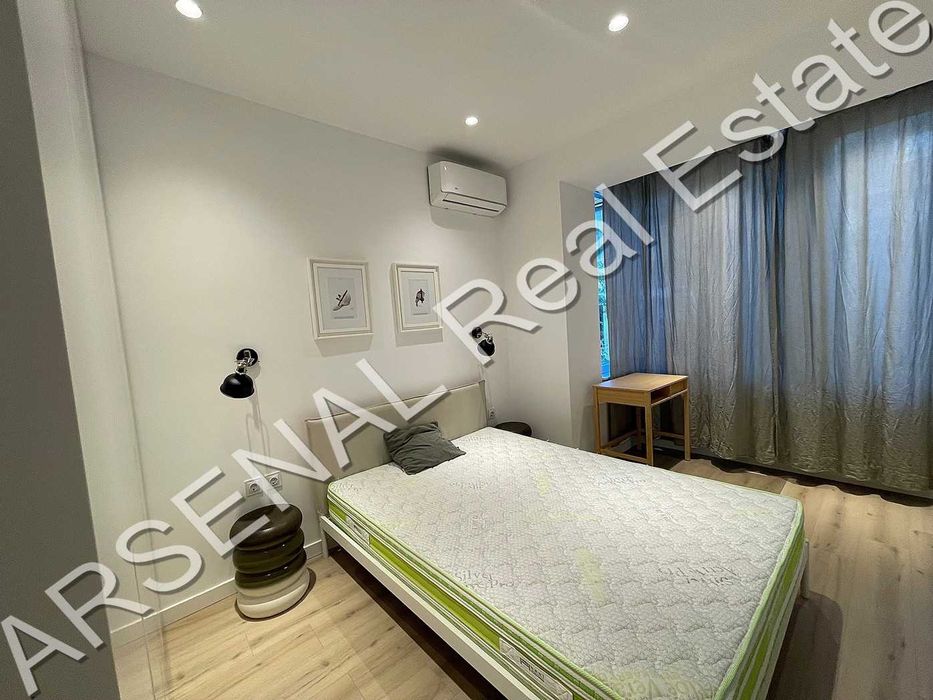 Дава се под наем Тристаен апартамент в София, Център - 108 кв.м за 1191.87 € - Снимка #4