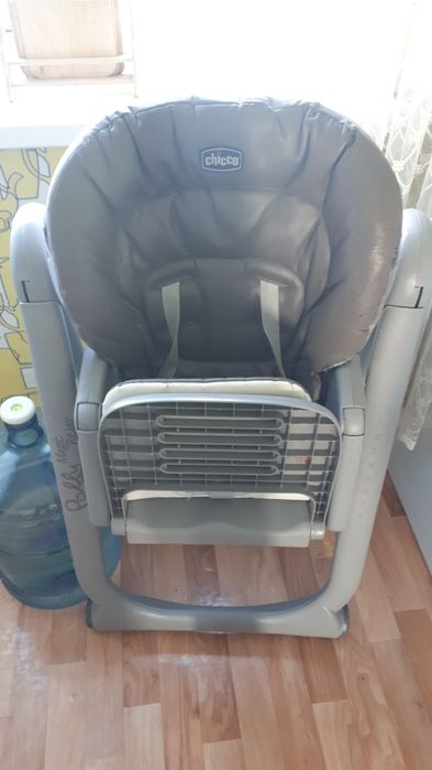 Детский стульчик chicco