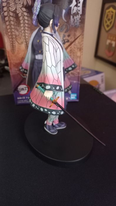 Аниме фигурка Shinobu от Demon slayer