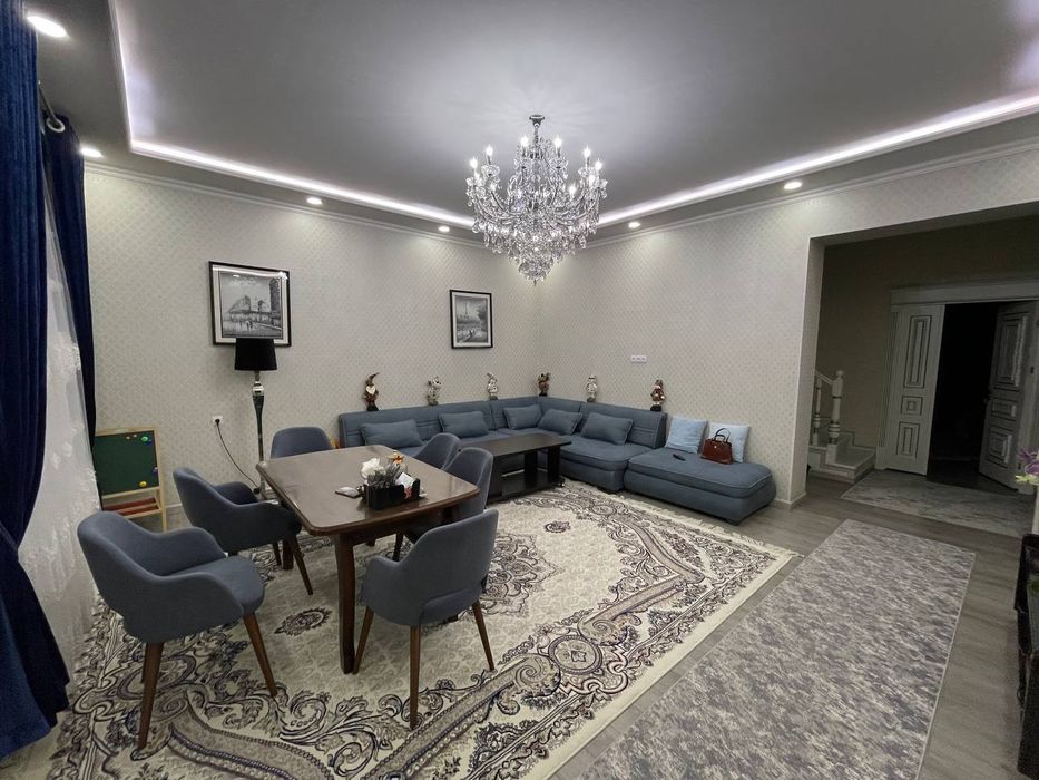 Продается дом 2 уровня, 6комнат +большой хол+большая кухня