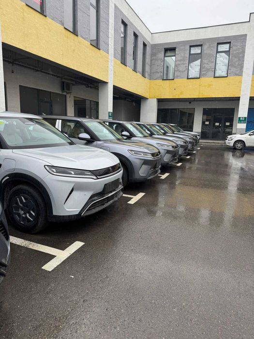 BYD Yuan Up 2025 — 2 позиция | Цвет: Nardo Grey (мокрый асфальт)