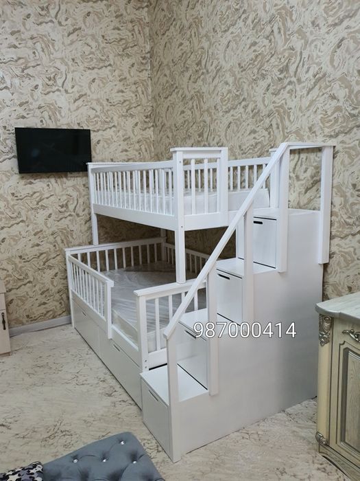 Двухьярусная кровать