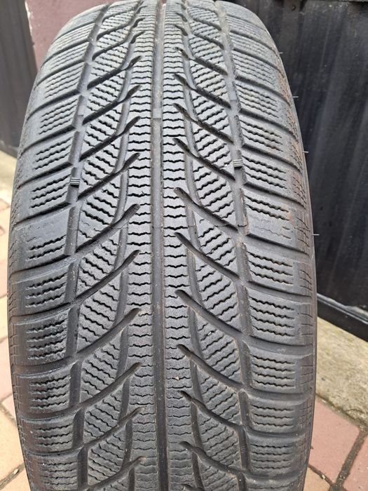 Roti 215/65 r16.