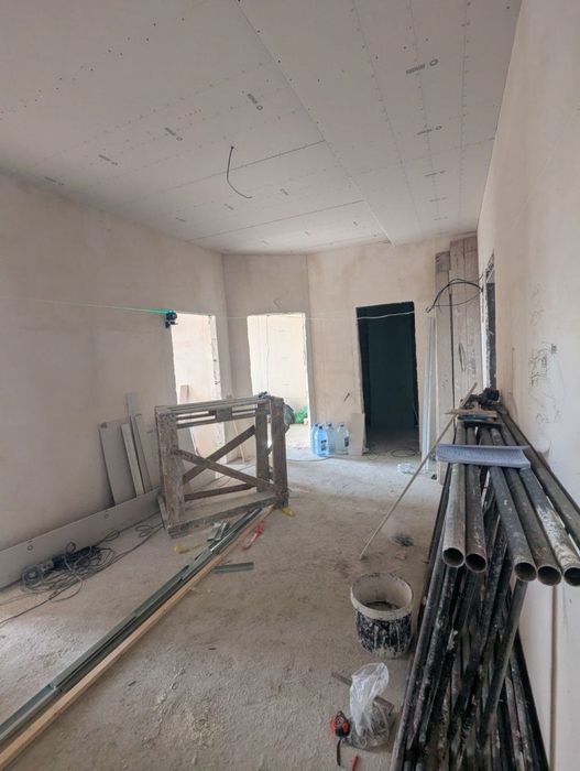 Yangi xayot suputnikda 2 xonaliy uy sotiladi