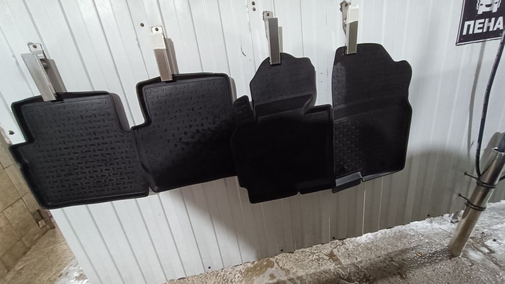 Оригинальные резиновые полики Mazda cx5