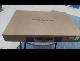 Laptop ASUS VivoBook 18 inch Ryzen 7 32 gb  1TB SSD  Nou