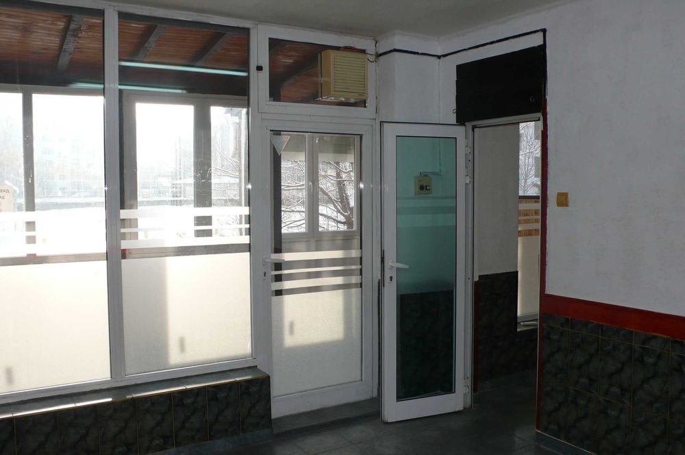 Дава се под наем Офис в София, Център - 68 кв.м за 408 € - Снимка #2