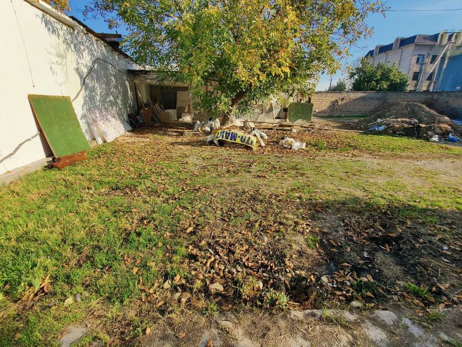 Продается склад и земельный участок 8 соток нежилой. Вдоль дороги-50м.