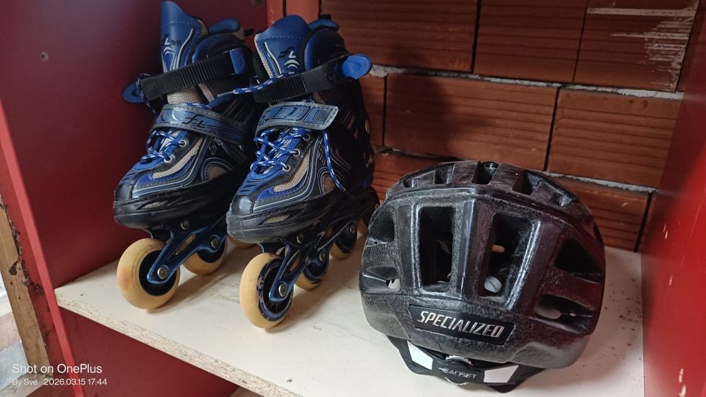 Момчешки ролери + каска