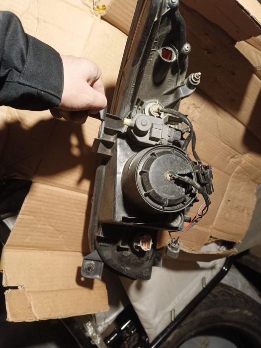 ФАРА Infiniti FX35