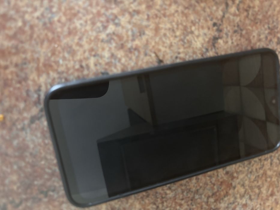 Telefon samsung a15 5G 128 Gb utilizat cu camera principala putin defecta pe spate