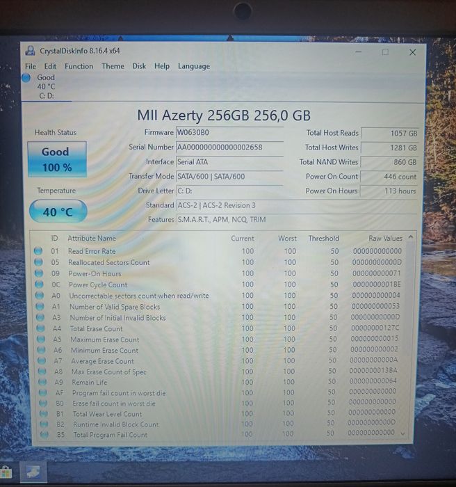 Продам ноутбук Azerty