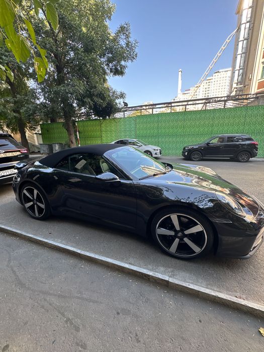 Porsche 911 Carrera Cabriolet