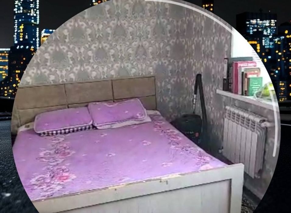 Gorgaz Soadat restarand oldida.2xonali kvartira