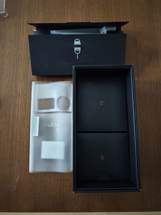 ZTE / Nubia Z60 ULTRA