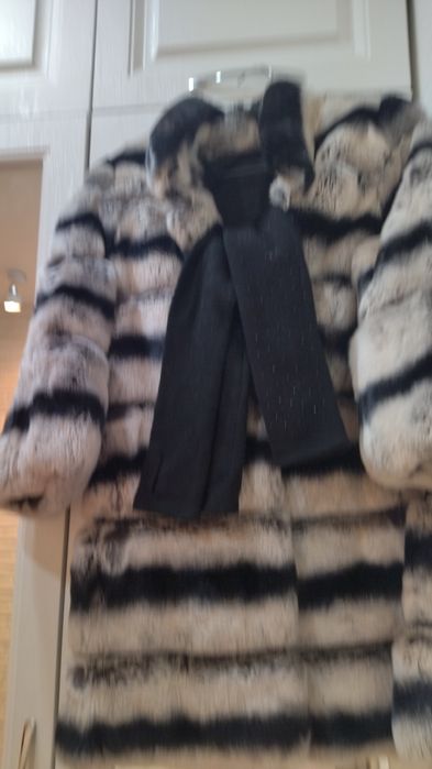 Укороченная шубка из бобрика