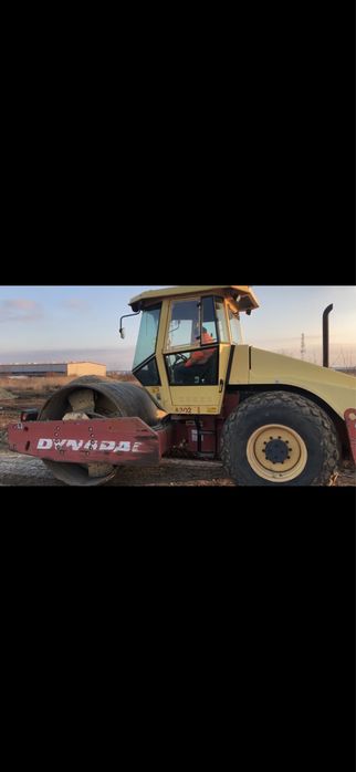 Cilindru  Compactor  13 t  - Excavator 22 t