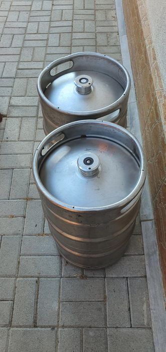 Vând butoaie inox de 50 L