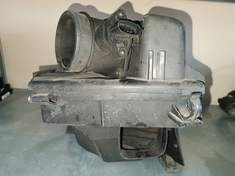 Въздушна кутия с дебитомер за Volvo XC70, 2.4T, 2001g