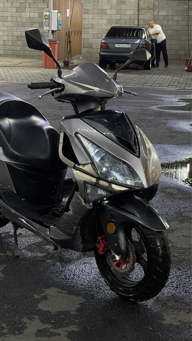 Мопед скутер carbon 50