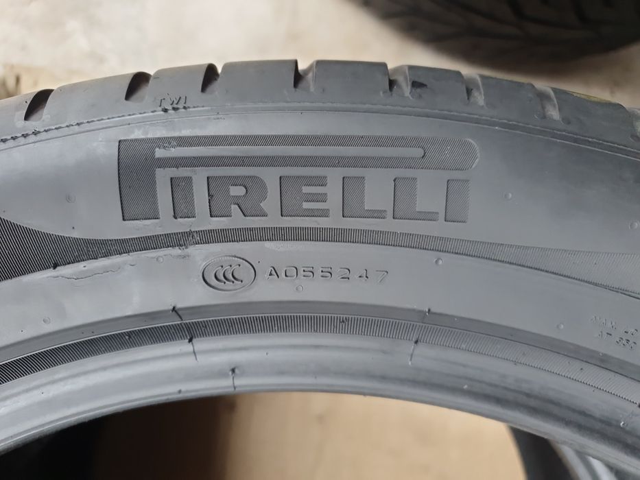2 Anvelope Vară Pirelli Scorpion 255 45 R19  Impecabile.