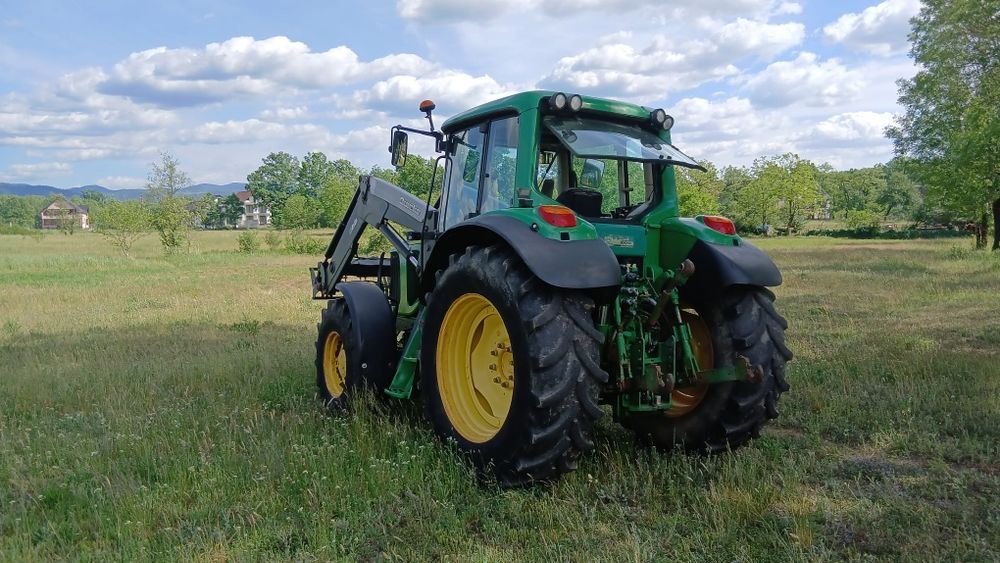 Tractor Jhon Deer 6520 cu incarcator anul 2006