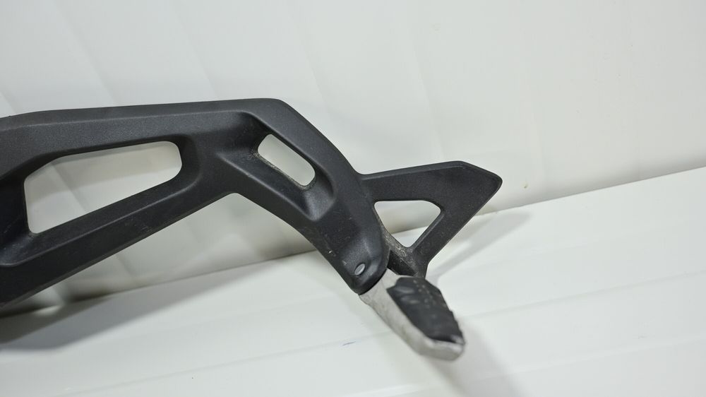 Ducati Monster 937 2021 2025 Suport scarita stanga cu pedala