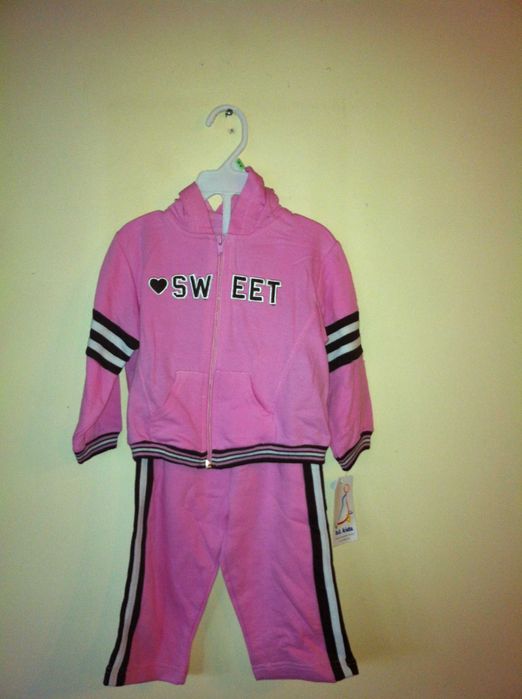 Нови детски спортни комплекти