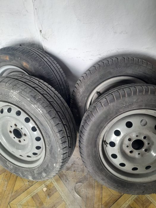 Летни диск с покрышки комплект